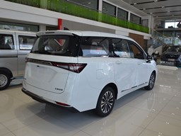 五菱佳辰 外觀圖片