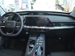 歐尚Z6 中控圖片