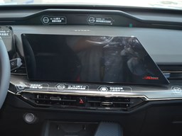 歐尚Z6 中控圖片