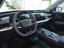 歐尚Z6 中控圖片