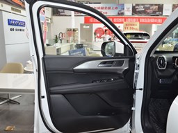 長(zhǎng)城金剛炮內(nèi)飾圖片