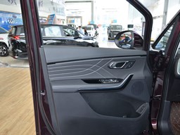 上汽MAXUS G90內飾圖片