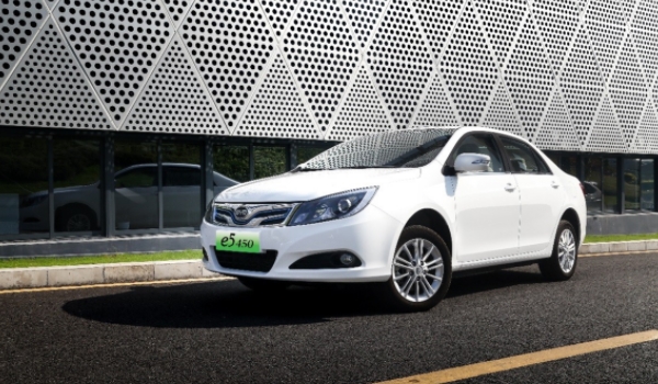 比亞迪e5純電動車多少錢 比亞迪e5已停售(二手車價格4.68萬)