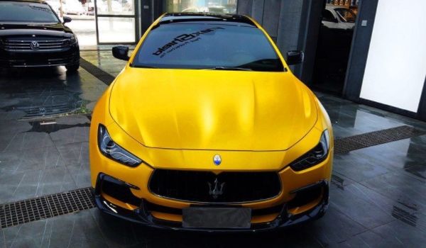 汽車改色一般多少錢 價(jià)格1000元到5000元之間(不同車型價(jià)格不同)