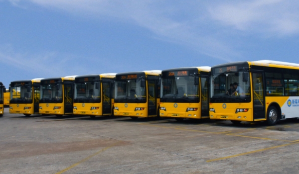 私家車及營運車輛幾年報廢 營運出租8年、中型15年、私家車輛不報廢