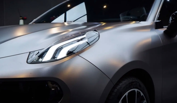 汽車貼膜多少錢 1000元到4000元之間(具體看貼膜品牌)