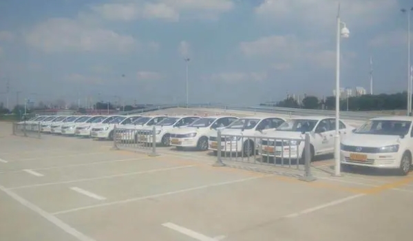 駕校學車多少錢 價格3000-10000元之間(駕駛類型不同費用不同)