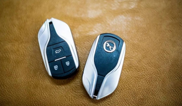 汽車鑰匙丟了怎么辦 4S店、汽配城匹配鑰匙(部分車型需更換車鎖)