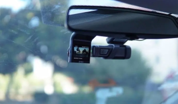 行車記錄儀哪個牌子好 飛利浦、鐵將軍、凌度三個品牌效果好