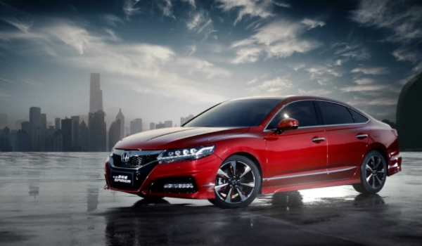 思鉑睿和雅閣哪個好 雅閣好一些（配置豐富、動力充足、保值率高）