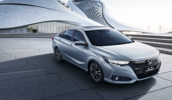 凌派怎么樣 爆發力強、外觀年輕運動、后排空間大(軸距2730mm)