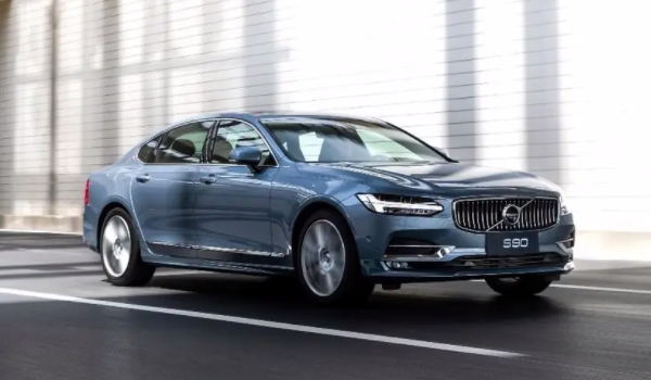 沃爾沃s90怎么樣 安全性好、動(dòng)力強(qiáng)、油耗低、顏值高(2.0渦輪增壓)