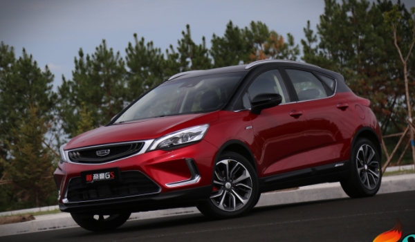 吉利帝豪gs怎么樣 配置比較豐富、加速效果好(行駛穩定性不錯)