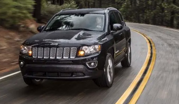 指南者怎么樣 外觀大氣、空間寬敞、座椅舒適、油耗低(已停售)