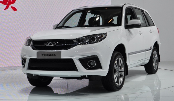 瑞虎3怎么樣 操控性好、油耗較低、外觀帥氣(百公里油耗7.5L)