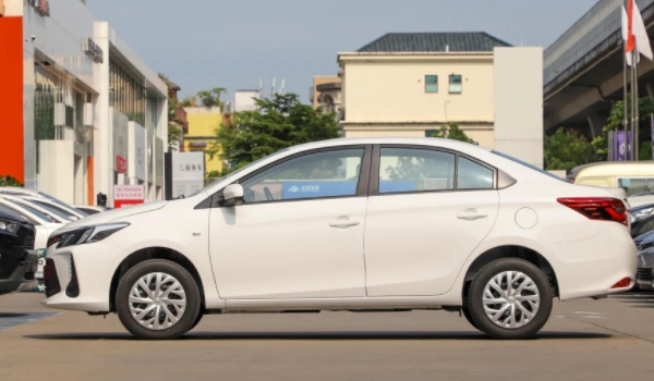 豐田威馳怎么樣 前臉刷氣、車身偏運動、保量保值率高