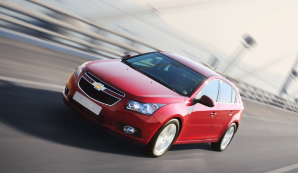 雪佛蘭科魯茲怎么樣 駕駛性能好、車輛配置豐富(目前已停產(chǎn))