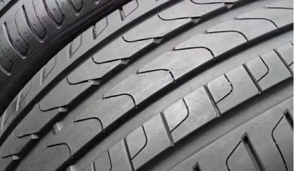 倍耐力輪胎怎么樣 抓地力好、行駛穩定性好、排水能力好