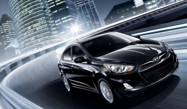 現代瑞納怎么樣 車身時尚、舒適性好、油耗較低