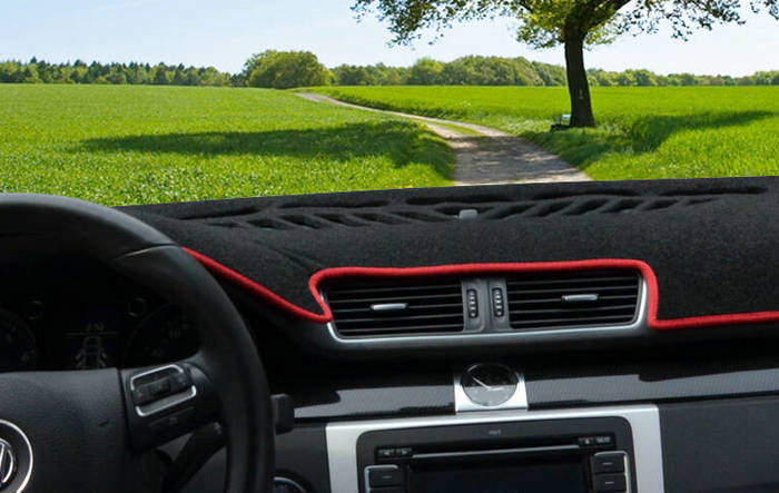 汽車(chē)中控臺(tái)擺放防曬墊有必要嗎