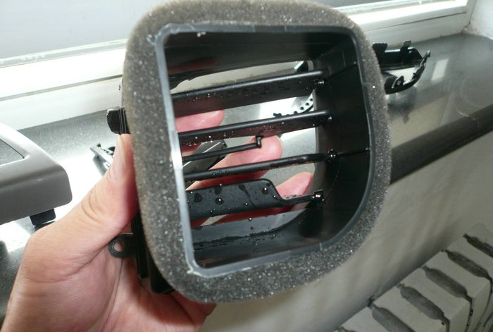 下雨天車內開內循環還是外循環