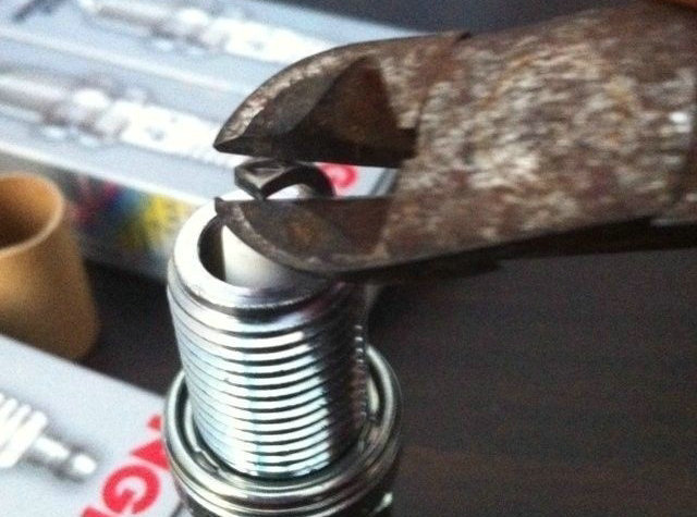 火花塞間隙怎么調整