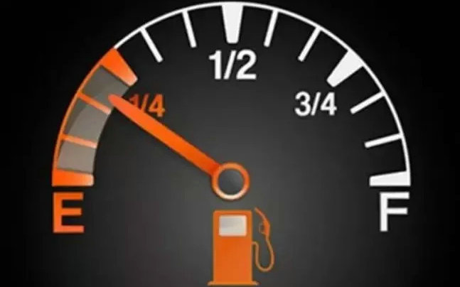 汽車油箱黃燈一亮還能跑多遠