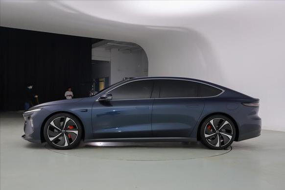 續航1000公里純電動汽車有哪些