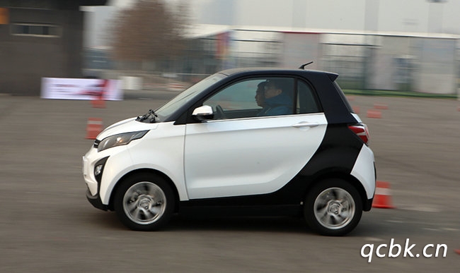 眾泰芝麻E30電動車續航多少公里