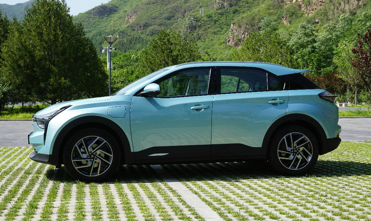 哪吒u是哪個公司生產的