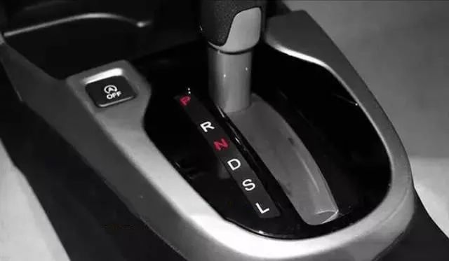 自動擋車檔位P R N D L介紹
