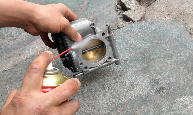 節氣門一般多久清洗一次