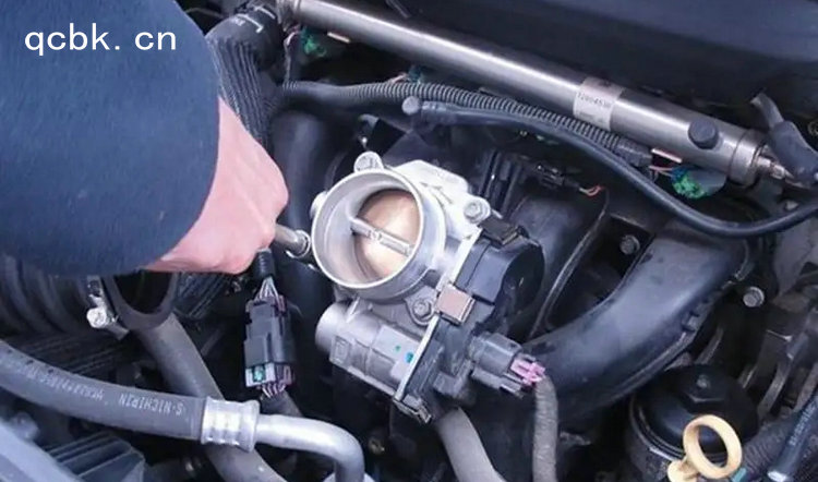 汽車節氣門怎么清洗 清洗汽車節氣門步驟
