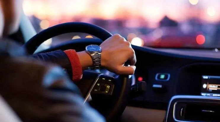 汽車轉彎時有異響是什么原因