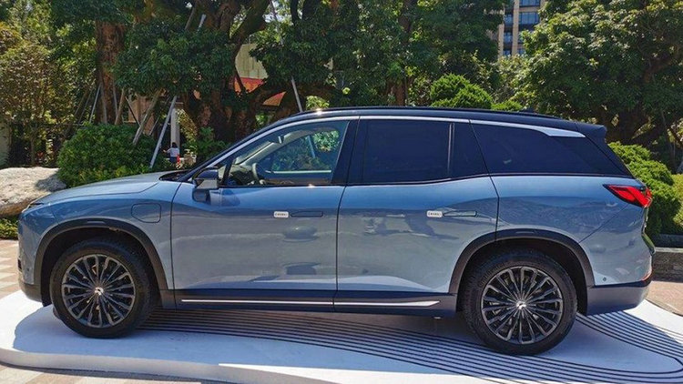 蔚來(lái)es8電動(dòng)汽車價(jià)格及圖片