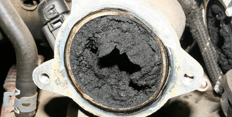 發動機積碳怎么清理