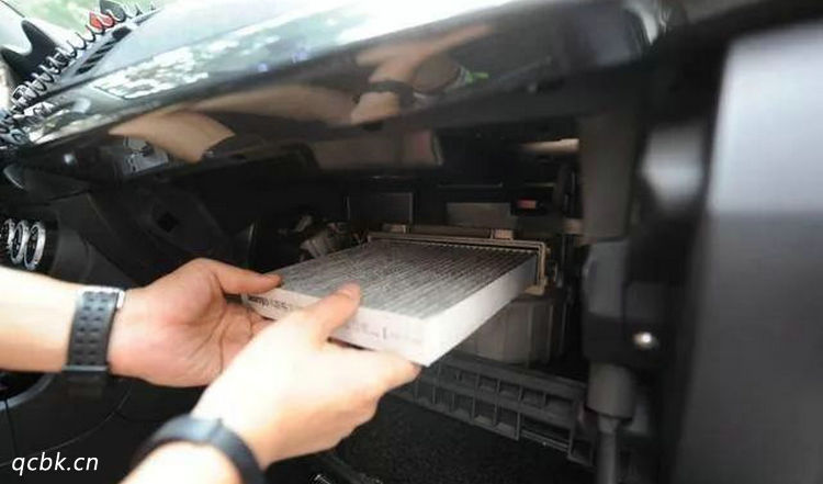 寶馬三系空調濾芯在哪