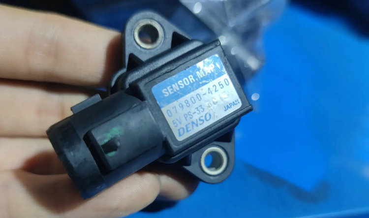 如何判斷進氣壓力傳感器的好壞