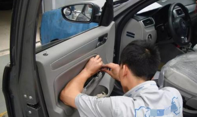 汽車內飾異響有沒有辦法解決