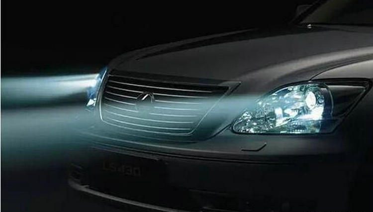 鎖車后車燈無(wú)緣無(wú)故自己亮怎么回事