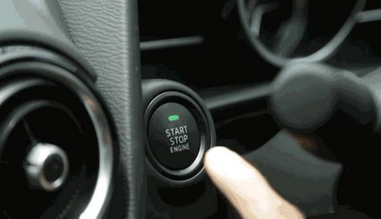 車子熄火了發動機前面的風扇還在轉正常嗎