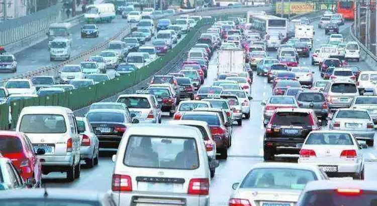 節假日高速公路免費的原因是什么