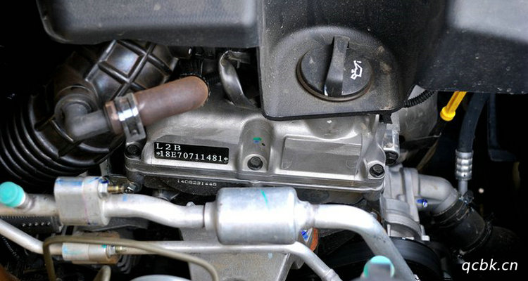 換完機油后發動機聲音變大正常嗎