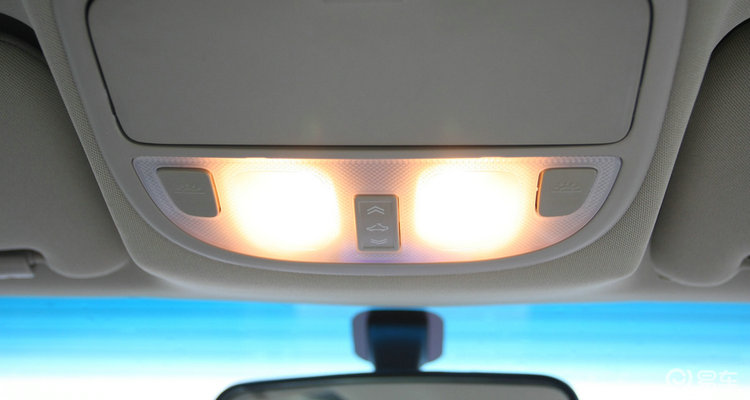 汽車內燈不亮怎么回事