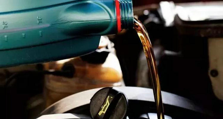 機油進水了出現什么現象 機油進水什么癥狀