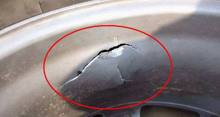 輪胎外面破了一個口子能補嗎