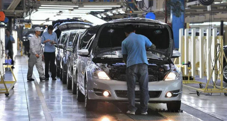 新車開了一段時間發(fā)動機聲音大怎么回事