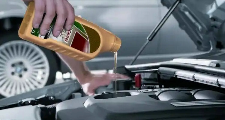 換機油后發動機聲音變大怎么回事