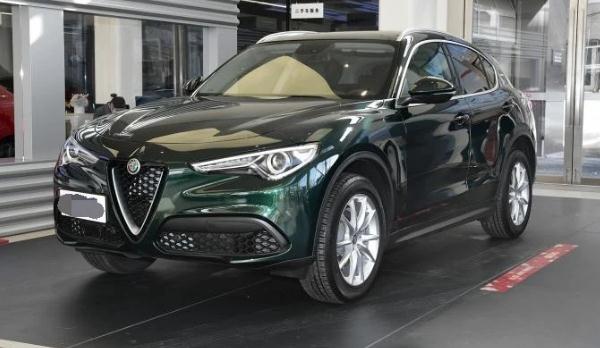 2021款Giulia/Stelvio,實(shí)力相當(dāng)難選擇