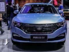 奔騰b30ev電動車怎么樣 最大續航里程可達230km